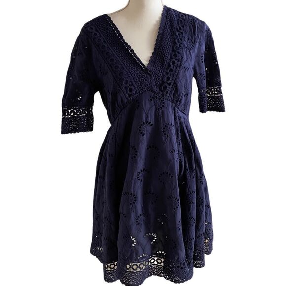 Louna Tracy Embroidered Lace Dress Size Medium - Picture 2 of 8